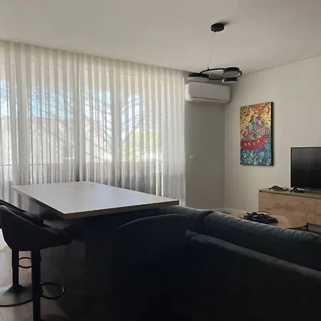 Apartament In Gjiri Lalezit, San Pietro