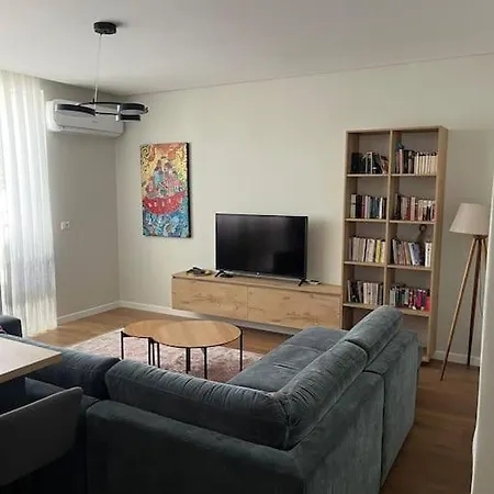 In Gjiri Lalezit, San Pietro Apartment *